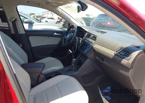 2019 Volkswagen Tiguan 2.0T Se/2.0T Sel/2.0T Sel R-Line/2.0T Sel R-Line Black from USA, damaged, VIN 3VV3B7AX8KM179997